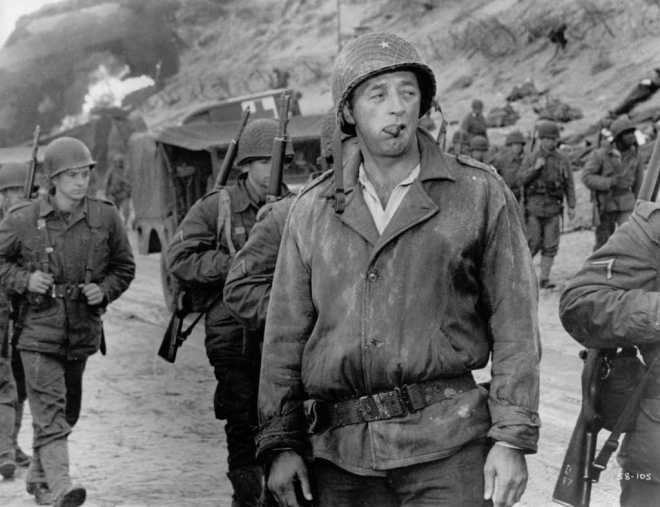 robert mitchum in the longest day
